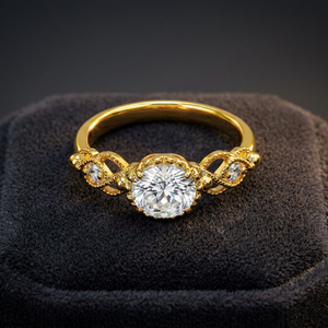 Anillo de compromiso Gourik de latón chapado en oro con piedra de nacimiento de abril creada en laboratorio, engaste de púas, corte brillante, diseño floral, estilo suroeste para boda - Product Image 2