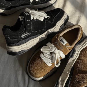 Zapatos de hombre de diseño original, a la moda, de alta gama, tendencia de moda de otoño, con suela gruesa, que aumentan la altura, zapatillas casuales para parejas. - Product Image 2