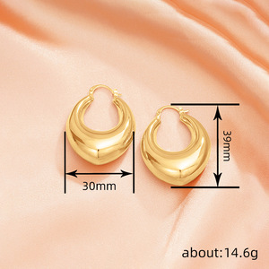 Orecchini a Cerchio a Triangolo Invertito per Donne, Gioielli Geometrici Audaci e alla Moda - Product Image 4