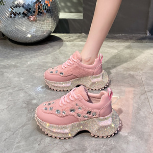 Chaussures de marche à plateforme épaisse et pailletées pour femmes, tendance 2026, esthétique girly, parfaites pour le style urbain et le <span class=keywords><strong>chic</strong></span> décontracté - Product Image 1