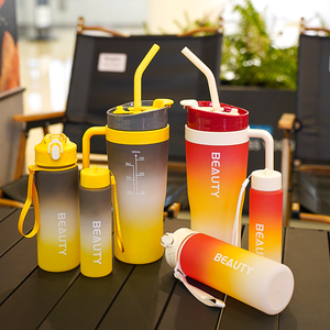 Nouvelle Collection 2024 : Ensemble de Bouteilles d'Eau Motivationnelles Givrées en Plastique Dégradé 3-en-1 pour Sport et Gym, Réutilisables et Écologiques (1200ml, 800ml, 300ml) - Product Image 3