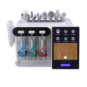 Máquina Profesional de Hidrodermoabrasión de Escritorio 8 en 1 para Limpieza Facial con Microburbujas de Hidrógeno, Compatible con CO2 - Product Image 3