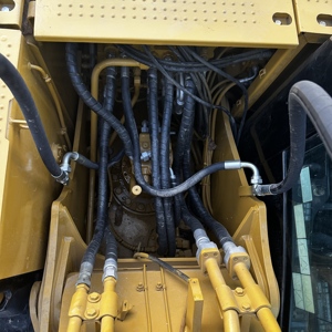 รถขุดตีนตะขาบแคตเตอร์พิลลาร์มือสอง รุ่น 315 มินิ ปี 2021 น้ำหนัก 17.2 ตัน พร้อมเครื่องยนต์ เกียร์ PLC และชิ้นส่วนไฮดรอลิก - Product Image 6