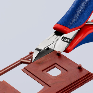 Ciseaux diagonaux électroniques Knipex en acier inoxydable à bord lisse, qualité industrielle, poignée rouge à prise souple, ciseaux d'électricien - Product Image 1