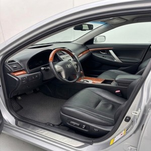 Berline d'occasion de taille moyenne avec intérieur en cuir spacieux, conduite à gauche, faible consommation de carburant, boîte automatique, pour l'exportation en gros - Camry - Product Image 4
