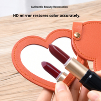 Miroir de maquillage lumineux en forme de cœur, rotatif, en cuir PU, petit, compact, pliable, portable, avec porte-clés