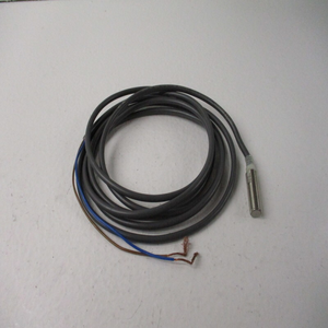 E2e X2d1 N Unmp 新品オリジナル在庫あり 産業オートメーションパック専用PLCプログラミングコントローラ - Product Image 1