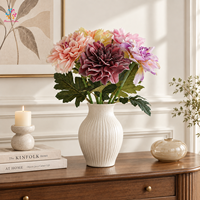 Dahlias artificiels à tige unique floqués avec feuilles pour la décoration de mariage, de maison, d'hôtel et d'événements