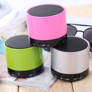 Портативная мини-колонка S10 Metal Mini с <span class=keywords><strong>Bluetooth</strong></span>, поддержкой TF-карт, FM-радио, сабвуфером и стереозвуком для использования на улице. - Product Image 4