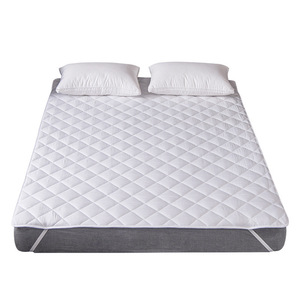 مخصص بيع بالجملة فندق أبيض بوليستر 120 جرام/متر مربع مبطن - Product Image 1