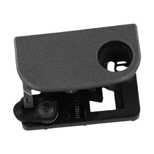 กลอนล็อคกล่องเก็บของในรถนิสสัน เอ็กซ์เทรล T30 รุ่น 68630-EQ300 อะไหล่ทดแทน ผลิตจากพลาสติกวิศวกรรม - Product Image 2