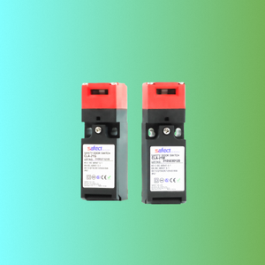 Interrupteur de sécurité compact CLA-21M avec trou de serrure réglable et protection IP67, certifié PL e Cat4 SIL3 pour les espaces restreints - Product Image 1