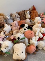 Collection de mini-figurines en peluche personnalisées : ours en peluche aubergine Kawaii, animal en peluche doux, breloque de sac, jouet cadeau d'usine en gros