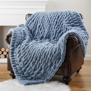 Luxuriöse Doppelseitige Kunstfell-Minky-Decke Gerüschte Weiche Nerz-Optik Wurfdecke für Sofa, Sessel, Couch und Bett - Product Image 5