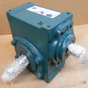 Baru asli siap DODGE TIGEAR <span class=keywords><strong>2</strong></span> sudut kanan gigi cacing pengurang kecepatan 26S18L 181 1708 LBSIN PLC pengendali pemrograman - Product Image 1