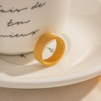 Modedesign einfacher Fingerm Ring Breitband-Gelenk 18K Gold plattiert Edelstahlringe für Damen und Herren