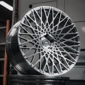 Rines de Aleación Forjados para Autos de Lujo, Estilo Turbina, Acabado Mate Plateado con Cara Mecanizada, 19 20 21 22 23 24 Pulgadas - Product Image 2