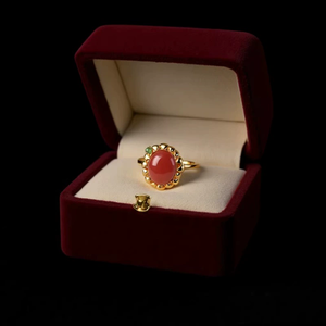 แหวนเงินแท้ S925 ประดับด้วยหินแจสเปอร์สีแดงธรรมชาติสำหรับผู้หญิง ขายส่งจากโรงงานโดยตรง จับคู่กับหน้าแหวนรูปไข่หยก - Product Image 1