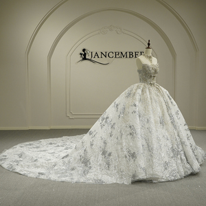 Vestido de novia de alta gama Jancember con patrón de bordado de encaje pesado, romántico, digno y delicado. - Product Image 2