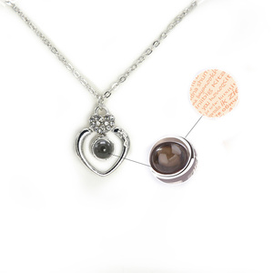 Nouveau cadeau de la Saint-Valentin je t'aime en 100 langues collier personnalisé prêt à expédier - Product Image 3