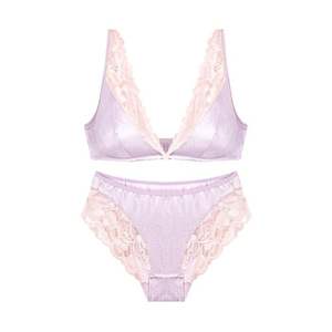 Set Reggiseno e Mutandine in Pura Seta per Donne Mature, Biancheria Intima di Alta Qualità con Logo Personalizzato - Product Image 6