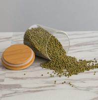Grosir Toples Penyimpanan Kaca Makanan Madu Permen Kue Borosilikat Ramah Lingkungan 18Oz dengan Tangki Penyimpanan Tutup Bambu Kedap Udara