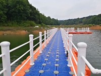 Sistema de Muelle de Pontón Flotante Modular de HDPE para Embarcaciones, Jet Skis, Yates y Marinas con Conexión de Bisagra Durad