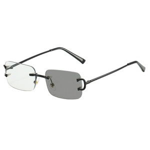 Nouvelles lunettes de soleil polarisées sans monture UV400 à changement de couleur intelligent pour hommes et femmes, style européen et américain, vente transfrontalière - Product Image 1