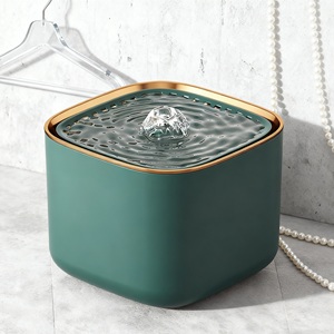 Venta al por mayor accesorios <span class=keywords><strong>para</strong></span> mascotas fuente dispensador automático inteligente PP perro gato comederos <span class=keywords><strong>de</strong></span> agua potable - Product Image 3