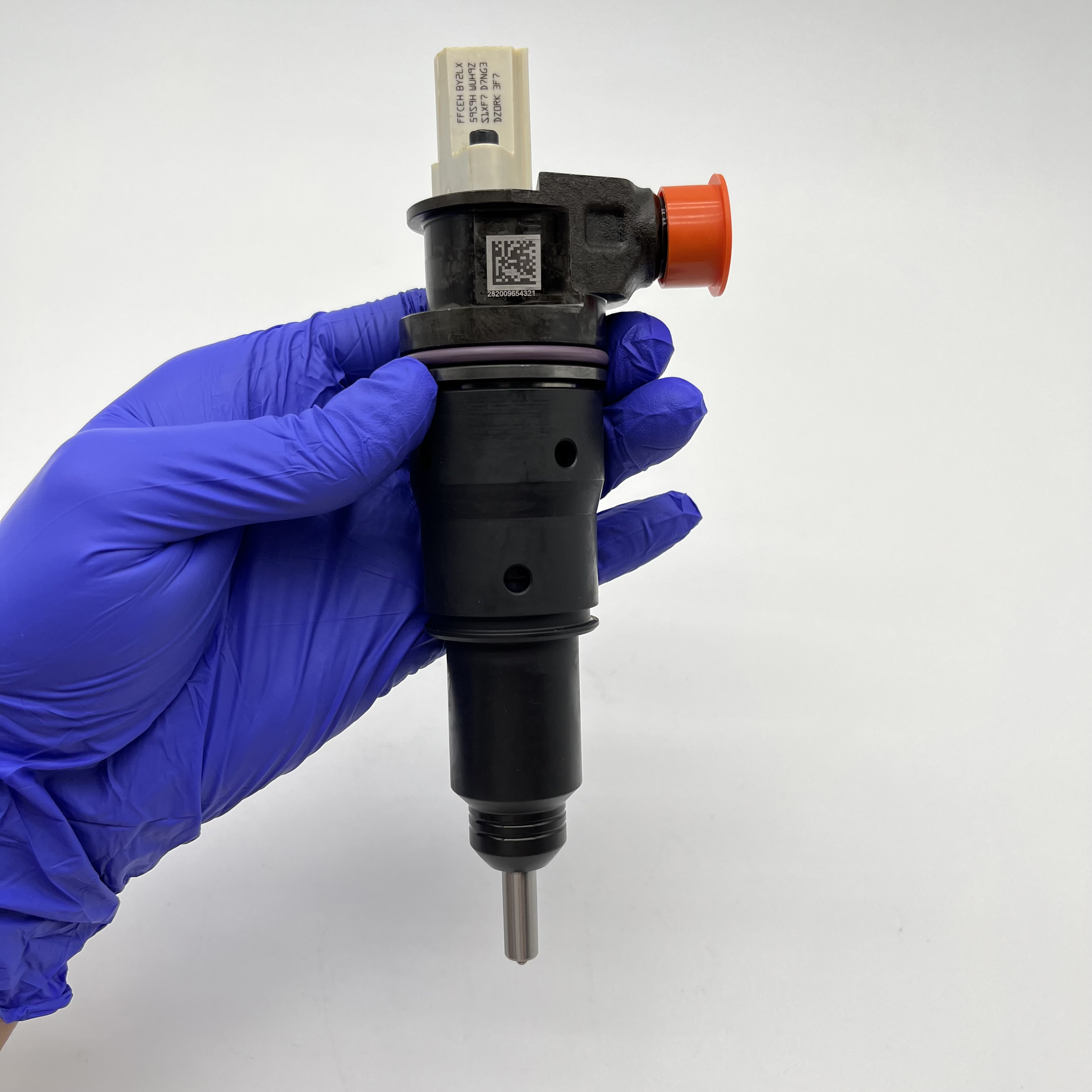 Injector nozzle 22311990 BEBJ1F10001 BEBJ1F10101 BEBJ1F10201 for VOLVOMY 2017 HDE13 good quality fuel injector  22311990
