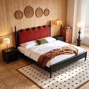<span class=keywords><strong>Letti</strong></span> Moderni di Lusso in Stile Mid-Century con Piattaforma Morbida, in Legno di Quercia Massiccio, Eco-Sostenibili, Lavorazione Artigianale Maestosa, per un Sonno da Sogno, Disponibili nelle Misure King e Queen per Camera da Letto - Product Image 1