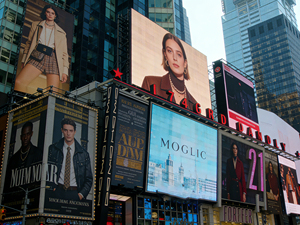 Pantalla LED de Alta Luminosidad P5 para Exteriores, Resistente al Agua IP65, HDR10+, 4K, Legible Bajo la Luz Solar, para Edificios, Estadios y Comercios - Product Image 6