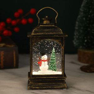 Decoración Navideña LED de Plástico Brillante, Linterna Plana con Agua para Interiores, Adorno de Mesa con Diseño de Papá Noel y Muñeco de Nieve - Product Image 4