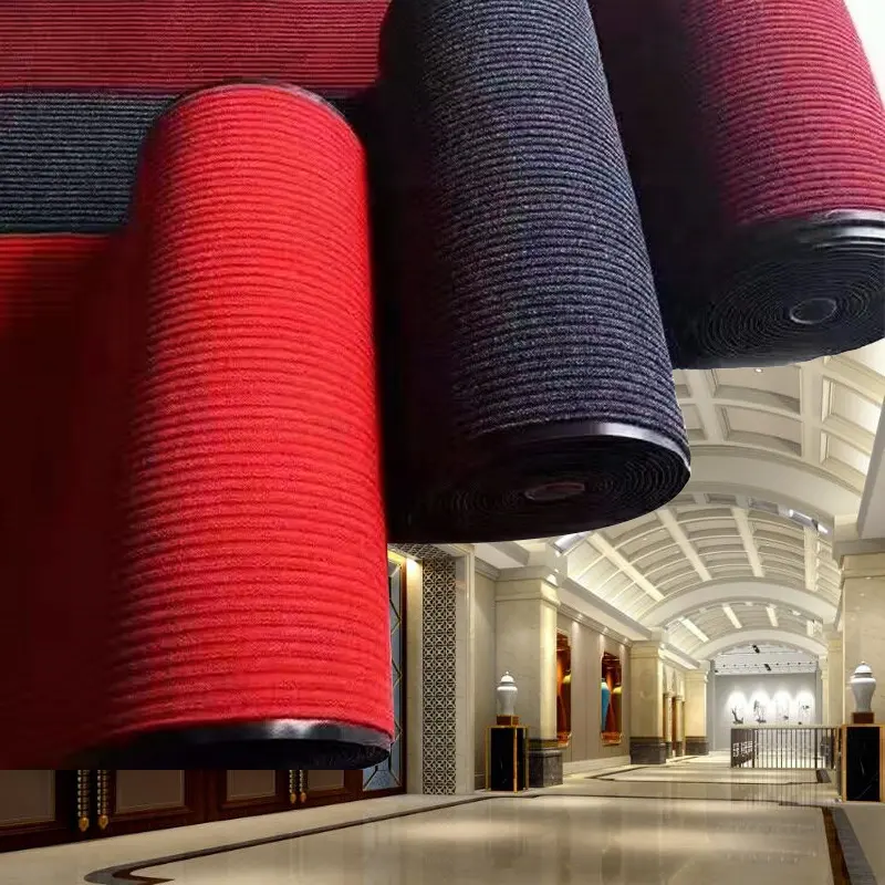 Kustom Permukaan Poliester Dukungan PVC Merah Hotel Koridor Karpet untuk Kamar Mandi dan Toilet