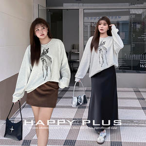 เสื้อสเวตเชิ้ตคอกลมพิมพ์ลาย Happy Plus สีเทาอ่อน ลายสัตว์ ผ้าฝ้ายทวิลล์ สำหรับผู้หญิงไซส์พลัส เสื้อลำลองสำหรับฤดูใบไม้ร่วง - Product Image 4