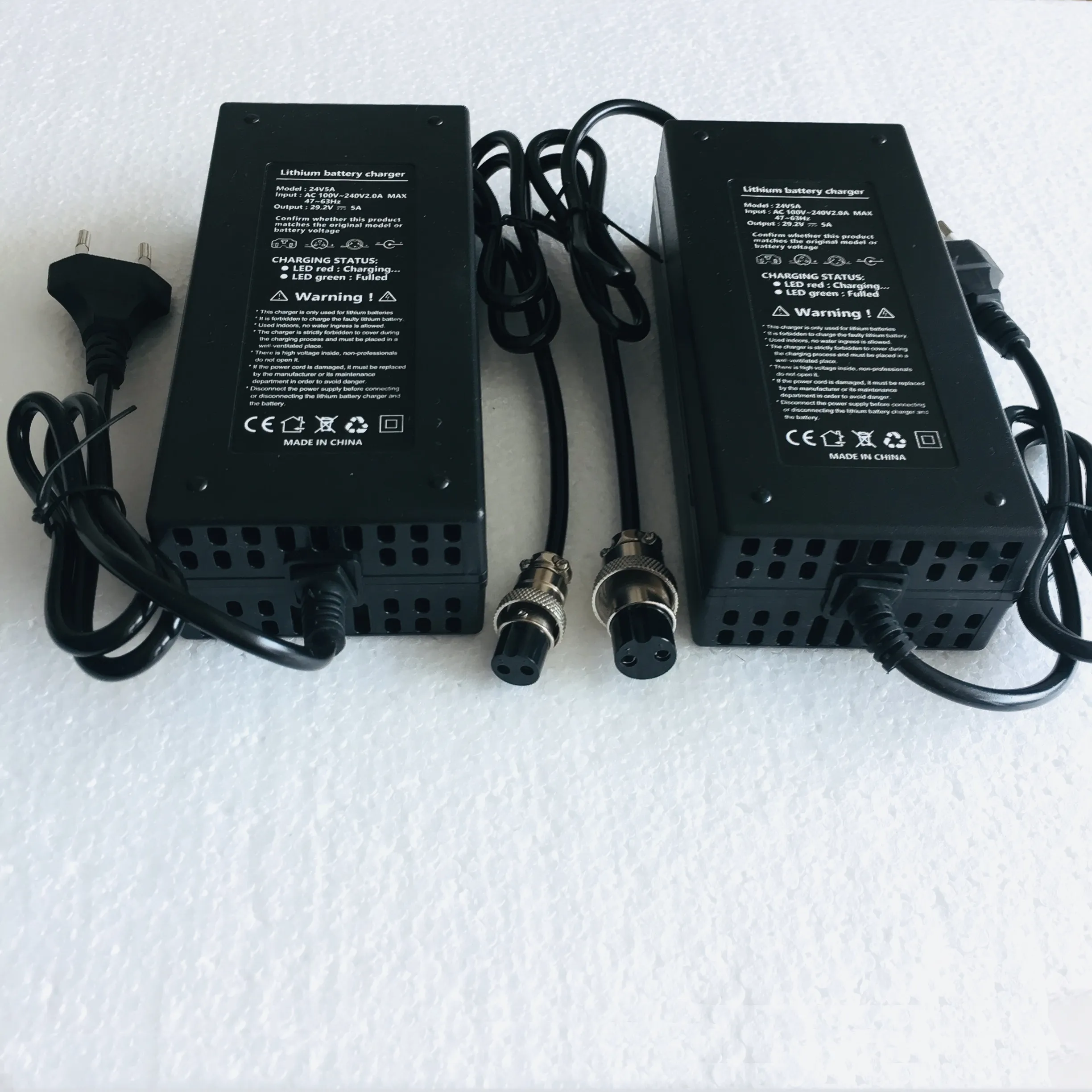 29.2v5a 8S LifePO4 battery charger device ac 100-240v to dc 25.2v 5a chargers batteries power supply