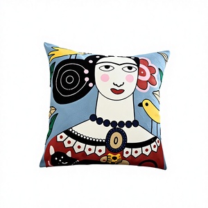 Housse de coussin carrée de luxe 100% coton brodée de chats avec des peintures abstraites pour la maison et l'hôtellerie - Product Image 2