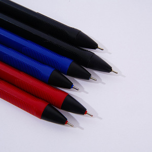 Bolígrafo de gel de 0,7mm de escritura suave de alta calidad, bolígrafos triangulares promocionales publicitarios personalizados para regalos y estudiantes - Product Image 4