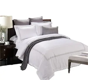 تخصيص حجم 300T الصرفة القطن الأبيض التطريز فندق أغطية سرير غطاء لحاف طقم سرير