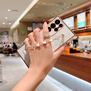 Pulsera de TPU para teléfono móvil <span class=keywords><strong>Samsung</strong></span> <span class=keywords><strong>Galaxy</strong></span> <span class=keywords><strong>S22</strong></span> Plus S21 Ultra S21FE, brazalete con diseño de corazón - Product Image 2