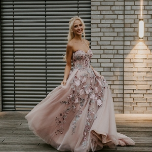Dinner Gown Inspo: Trendy & Elegant Ideas