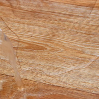 Revêtement de sol en vinyle de luxe auto-adhésif imperméable 1,5 mm 3 mm LVT pour usage commercial, carrelage en vinyle de luxe à coller