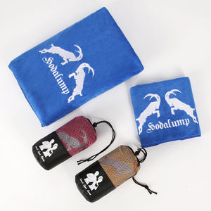 Serviettes antidérapantes écologiques en microfibre pour entraînement, football, yoga, gym, mini tapis, <span class=keywords><strong>serviette</strong></span> <span class=keywords><strong>de</strong></span> sport avec poche personnalisée et logo - Product Image 2