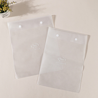 Sac cadeau en plastique transparent PEVA avec logo personnalisé et bouton pression pour vêtements, souvenirs, shopping et rangement quotidien, sac anti-poussière