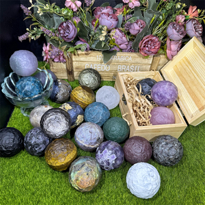 Kindfull usine Offre Spéciale mélange coloré cristal naturel artisanat mélange matériaux 5CM lune pour cadeaux - Product Image 1