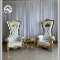 Luxe royal salon canapé chaise roi trône doré marié mariée mariage chaise longue