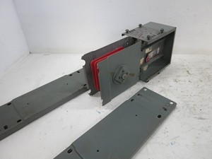 PLC AFS-1 <strong>Armor</strong>-Clad 800A 600V Busway End Cap 3PH <strong>3W</strong> Endcap 800 w/ Connector Warranty Product - Product Image 1
