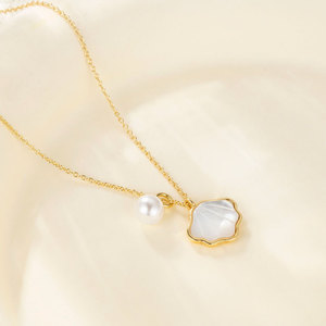 Natural Seashell Necklace Gold Chain Pearl Pendant Everyday Wear Fine Jewelry - Product Image 1