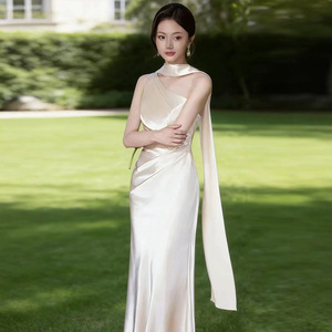 Champagne Satin One-Shoulder Fishtail Gown Asymmetric Design Coming-Of-Age Ceremony Dress Natural Waistline - Product Image 4