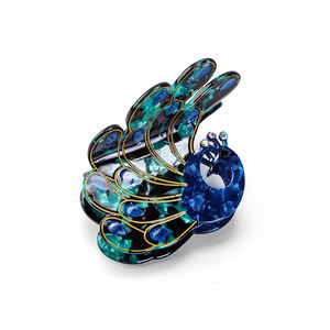 مشبك شعر جديد بتصميم فريد على شكل طاووس مصنوع من الأسيتات مع حجارة الراين، دبوس شعر لطيف على شكل حيوان، مشبك شعر على شكل سمكة قرش - Product Image 6